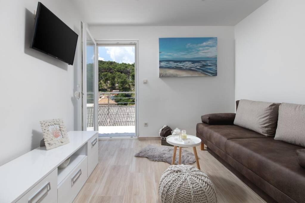 Seaview Apartment Sparkle Iskra - Povlja, Brac Povlja  Bagian luar foto