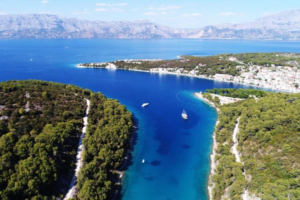 Seaview Apartment Sparkle Iskra - Povlja, Brac Povlja  Bagian luar foto
