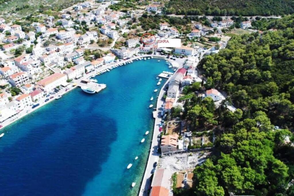 Seaview Apartment Sparkle Iskra - Povlja, Brac Povlja  Bagian luar foto
