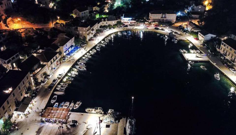 Seaview Apartment Sparkle Iskra - Povlja, Brac Povlja  Bagian luar foto